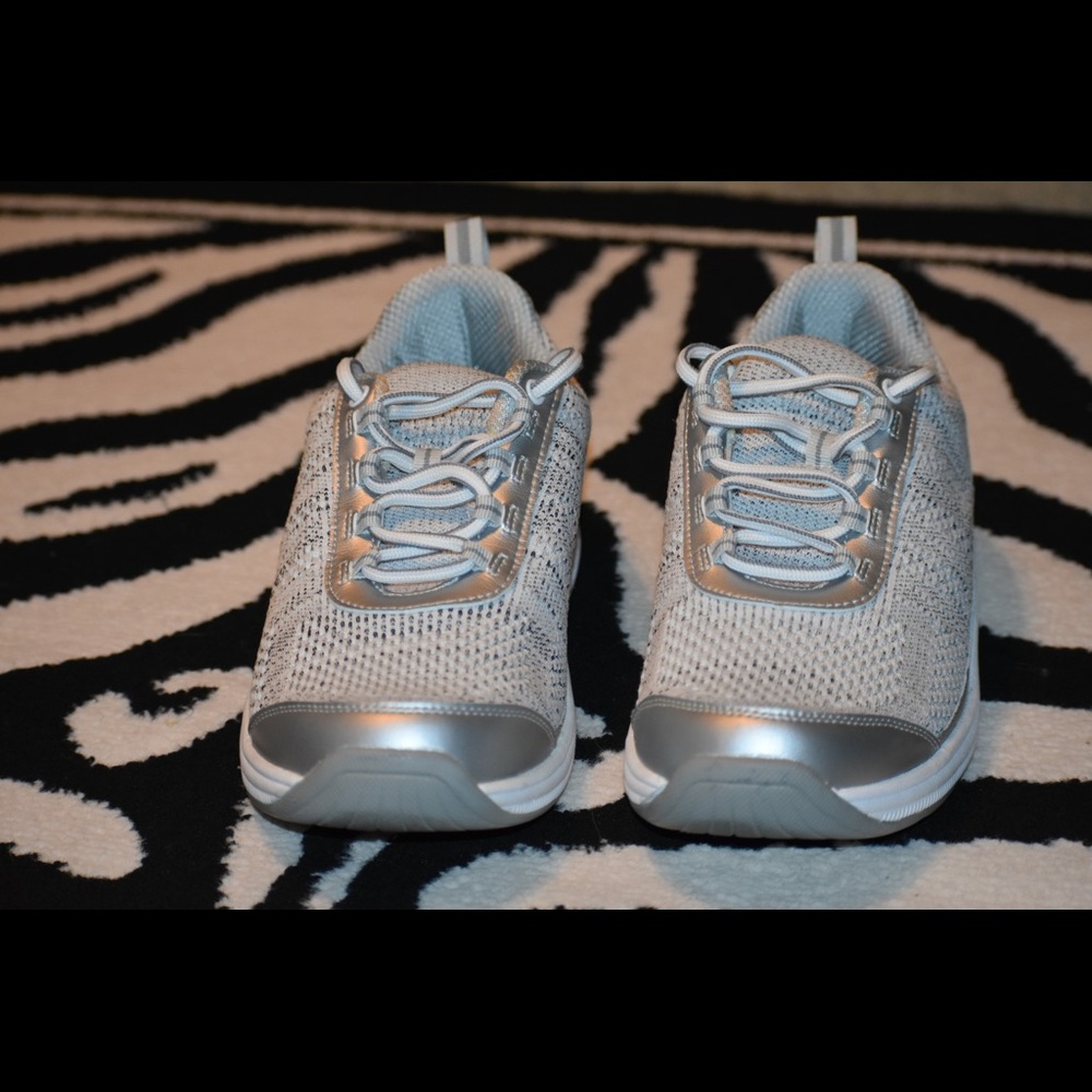 OrthoFeet Sandy stretch knit women's size 9.5 walking shoes